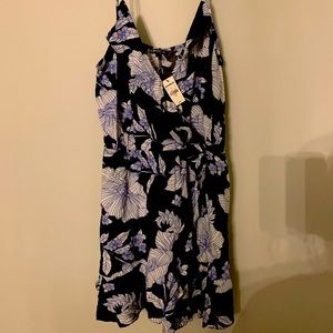 Large blue/black/white express dress cross top
